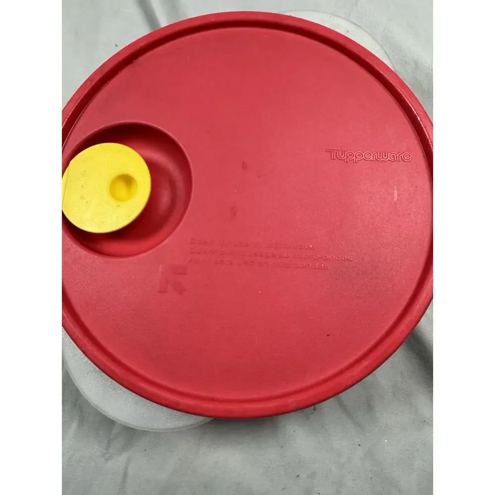Tupperware Vent N Serve 4.25 Cup 1L Container Red Lid Yellow Vent USA
